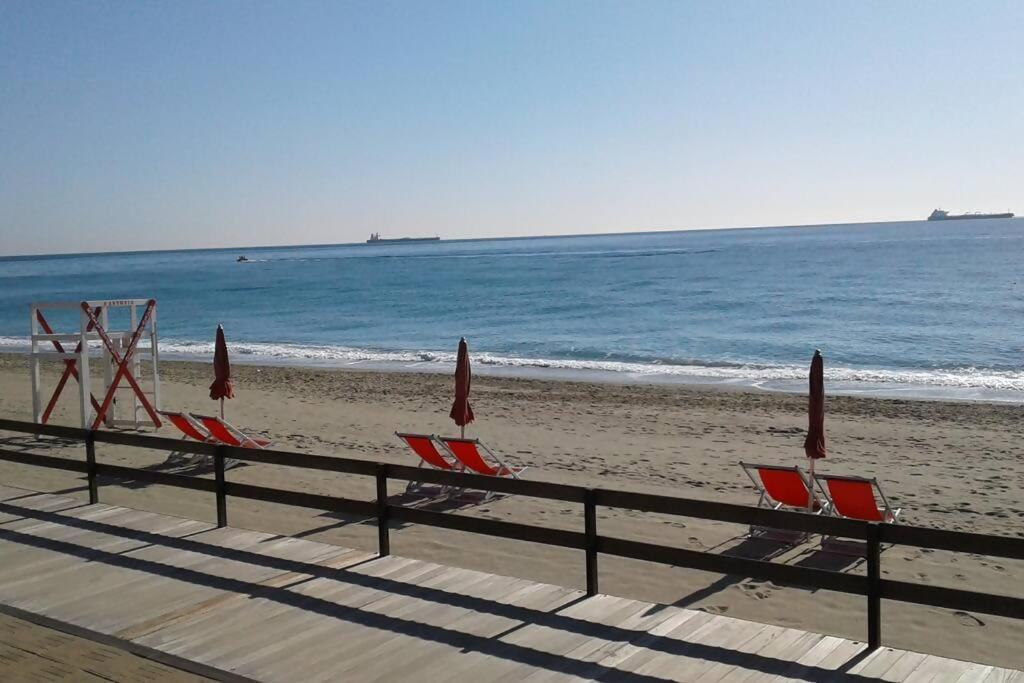 Larte Al Mare Vicino Spiaggia Con Ac E Wifi Apartment Savona Exterior photo